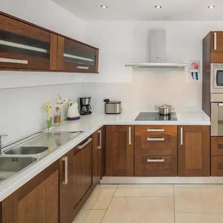Вилла Morgan For 8 People In Istria With 45 M2 Private Pool & Pet Friendly