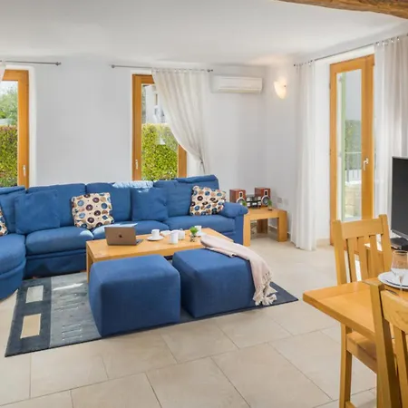 Morgan For 8 People In Istria With 45 M2 Private Pool & Pet Friendly *