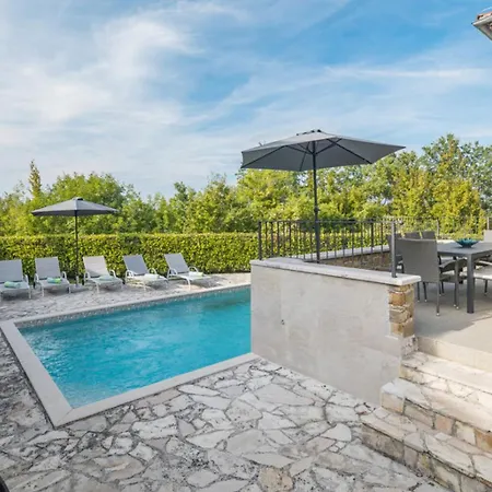Morgan For 8 People In Istria With 45 M2 Private Pool & Pet Friendly *