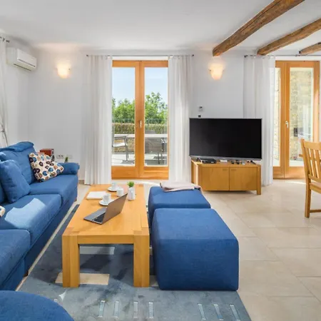 Morgan For 8 People In Istria With 45 M2 Private Pool & Pet Friendly *