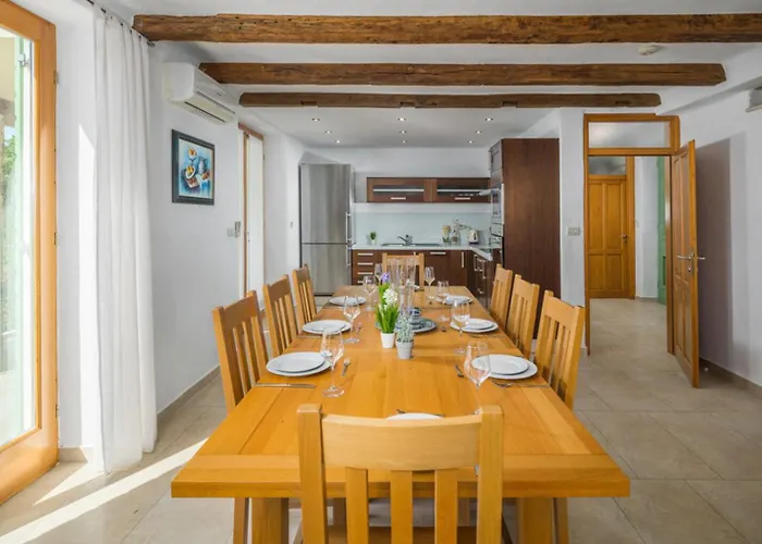 Villa Morgan For 8 People In Istria With 45 M2 Private Pool & Pet Friendly *