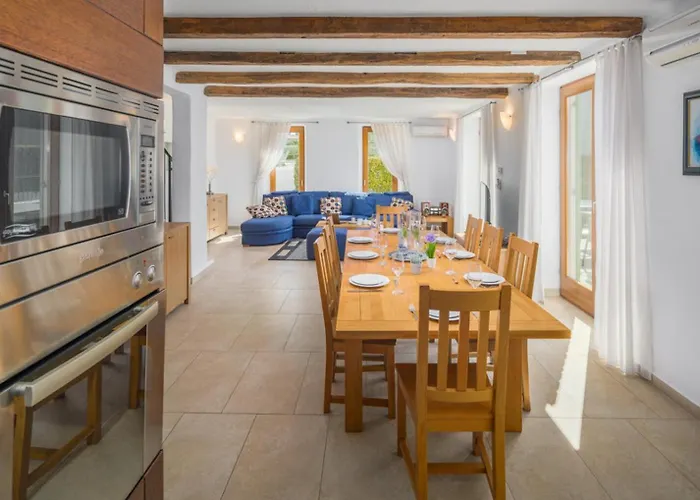 Morgan For 8 People In Istria With 45 M2 Private Pool & Pet Friendly Villa Donje Baredine